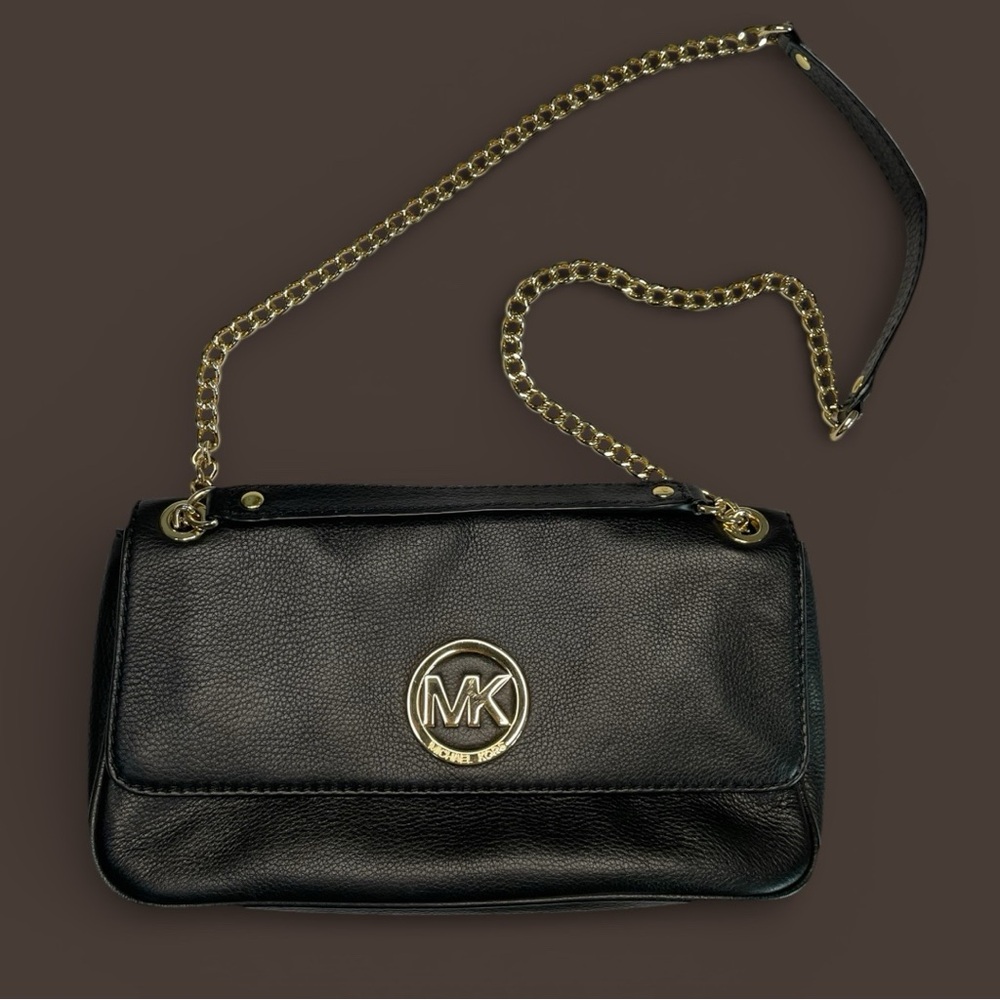 Y2K Michael Kors Black Leather Shoulder crossbody Bag Pebbled Gold Chain Logo